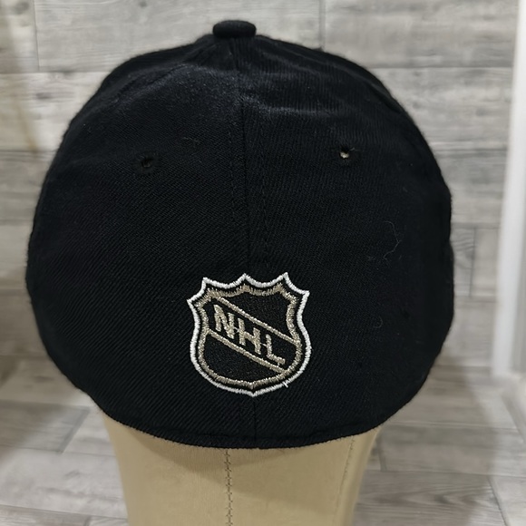 CCM Minnesota Wild black fitted baseball cap hat size 7 - Picture 3 of 7